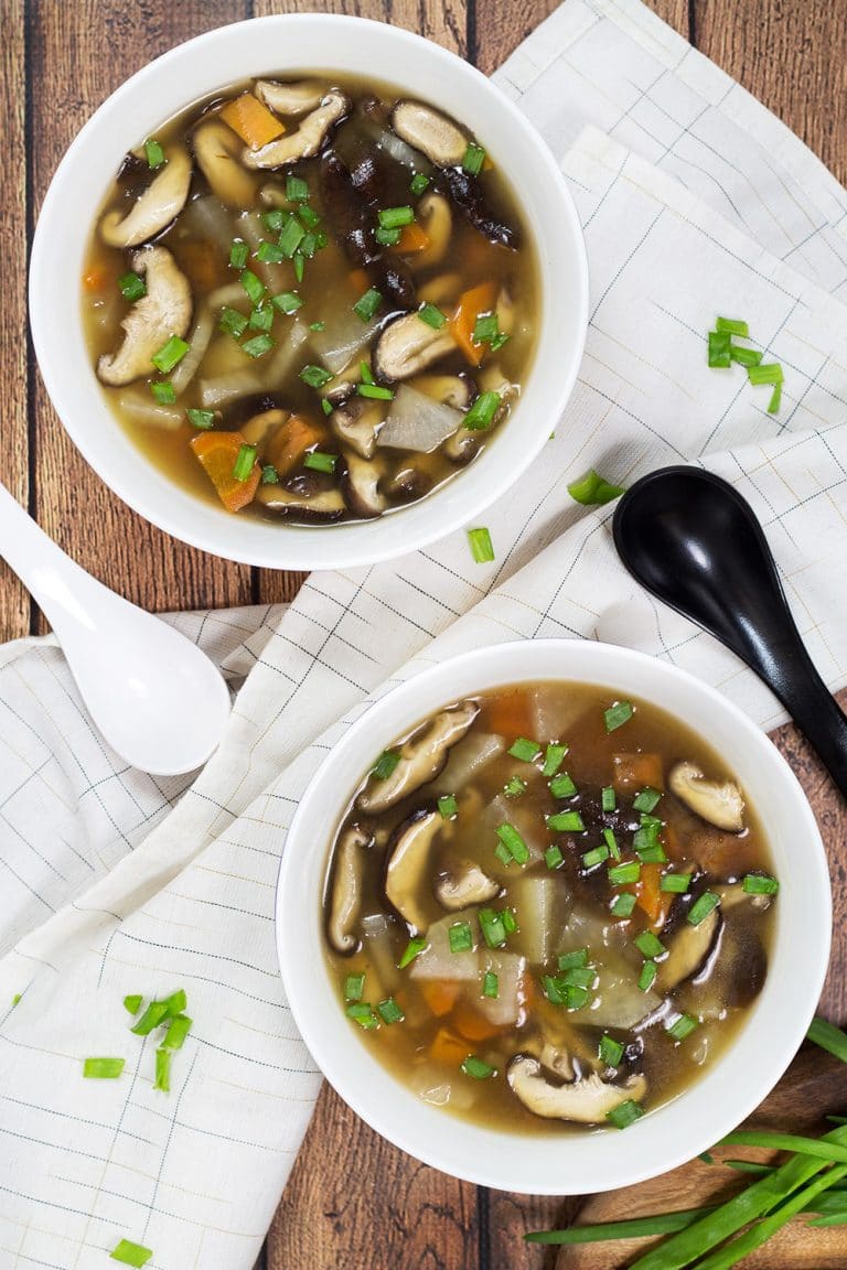 Japanese Clear Soup Recipe w/ Shiitake Mushrooms & Veggies