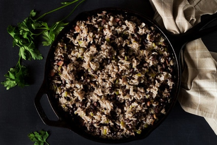 Classic Cuban Black Beans and Rice - Moros Y Cristianos