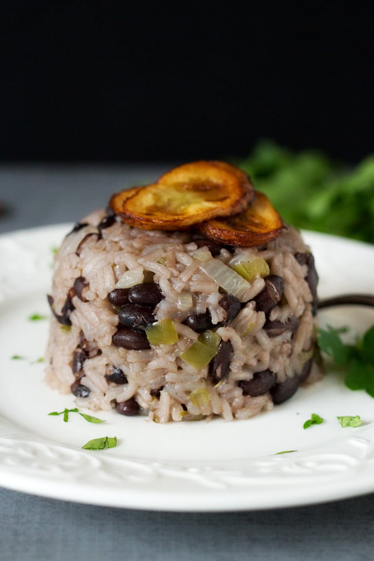 Classic Cuban Black Beans and Rice Moros Y Cristianos