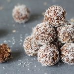 These Swedish Chocolate Coconut balls are perfect for lazy days. They are no-bake and require only 15 minutes to make! | cookingtheglobe.com
