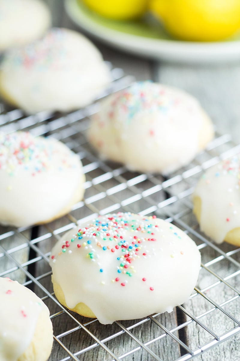 These Italian Lemon Cookies (Anginetti) are soft, pillowy and filled with lemon flavor! | cookingtheglobe.com