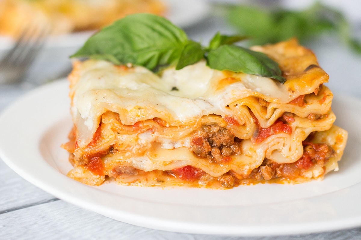 Pasticho: Creamy Venezuelan-Style Lasagna