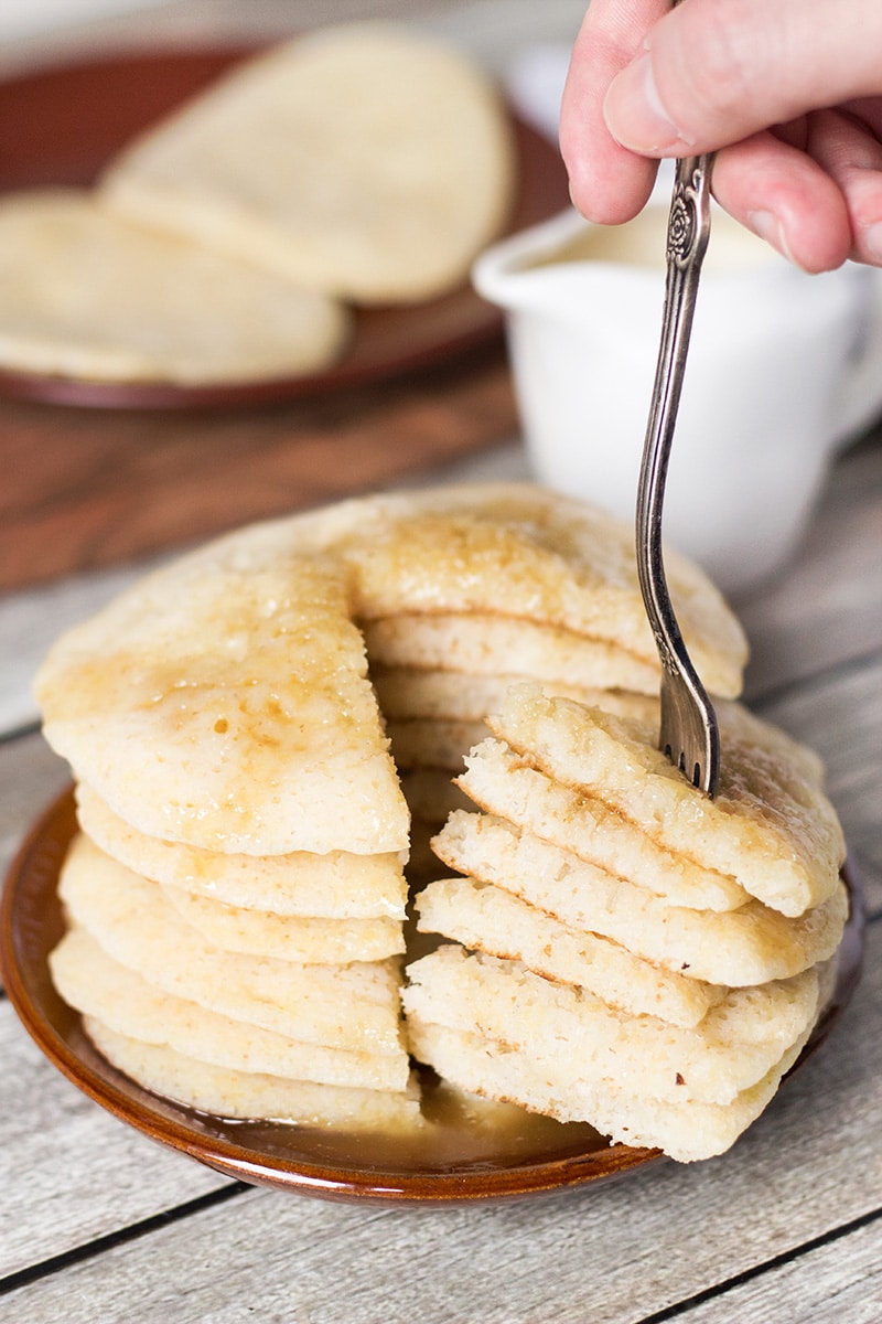 These Moroccan pancakes (Baghrir) are unique in terms of the taste and appearance! You just have to try them! | cookingtheglobe.com