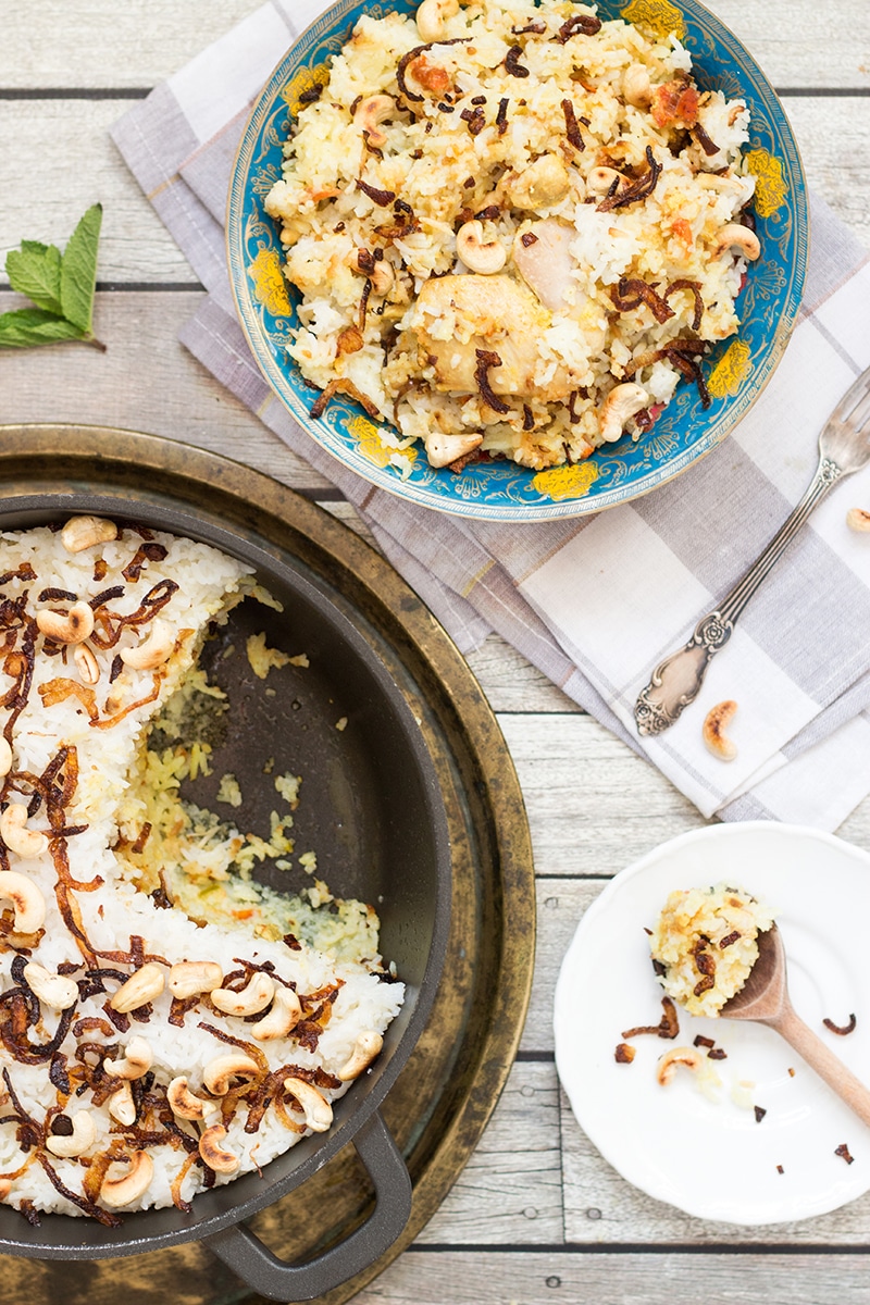 Chicken Biryani is one of the most famous Indian dishes. The unique mix of spices, rice, meat and veggies will blow your mind! | cookingtheglobe.com