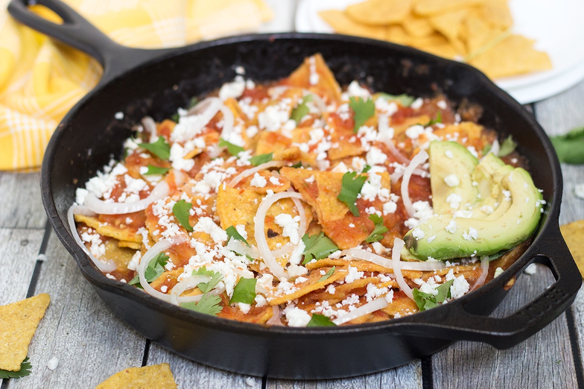 Everybody should know how to make chilaquiles, because this Mexican dish is fantastic! Check it out!