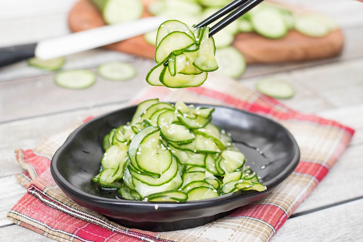 This Japanese Cucumber Salad, called Sunomono, is sweet and tangy. It is really quick to make and is perfect as an appetizer or a side dish!