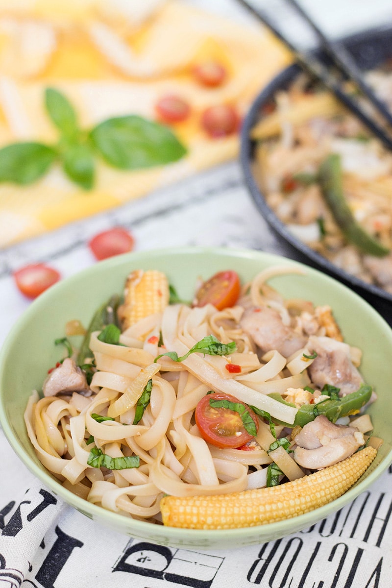 These Thai Drunken Noodles (Pad Kee Mao) are said to be a great hangover cure. I don't know about that, but they are surely perfect as a quick weeknight dinner! | cookingtheglobe.com