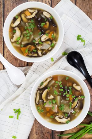 Japanese Clear Soup Recipe - w/ Shiitake Mushrooms & Veggies