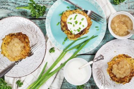 German Potato Pancakes are really easy to throw together and make a perfect meatless dinner. Serve them either with sweet or savory toppings and enjoy! #vegetarian | cookingtheglobe.com