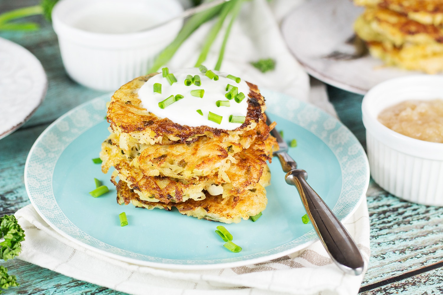 German Potato Pancakes are really easy to throw together and make a perfect meatless dinner. Serve them either with sweet or savory toppings and enjoy! #vegetarian | cookingtheglobe.com