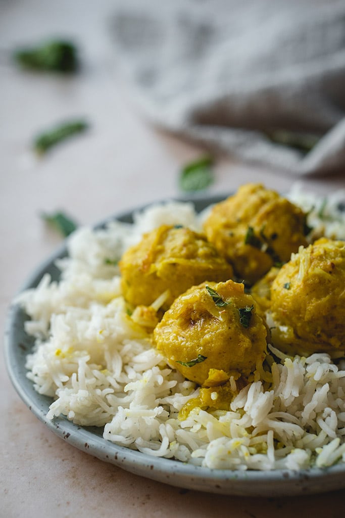 Indian meatballs served over white rice