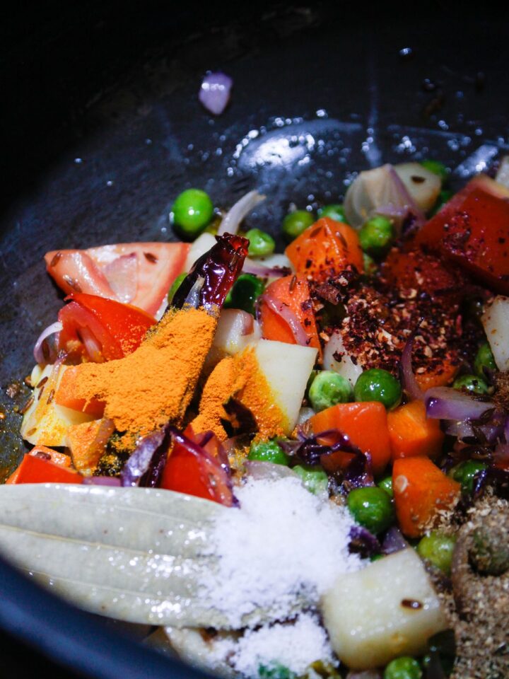 Kichiri Indian Khichdi Recipe: Rice and Lentil Porridge - Cooking The Globe