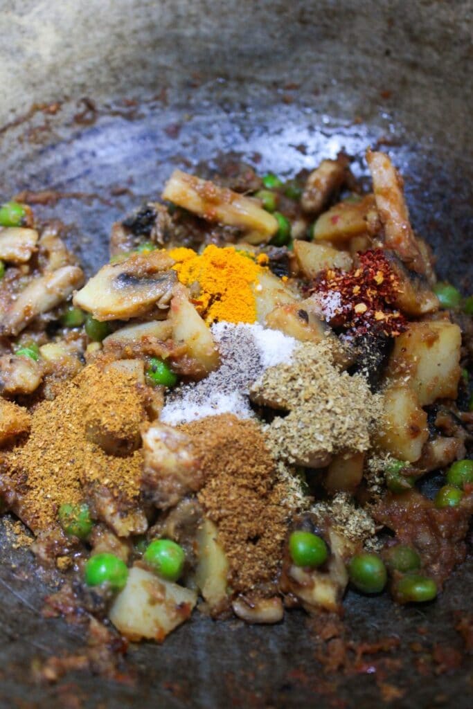 Authentic Mushroom Masala Curry Recipe - Cooking The Globe