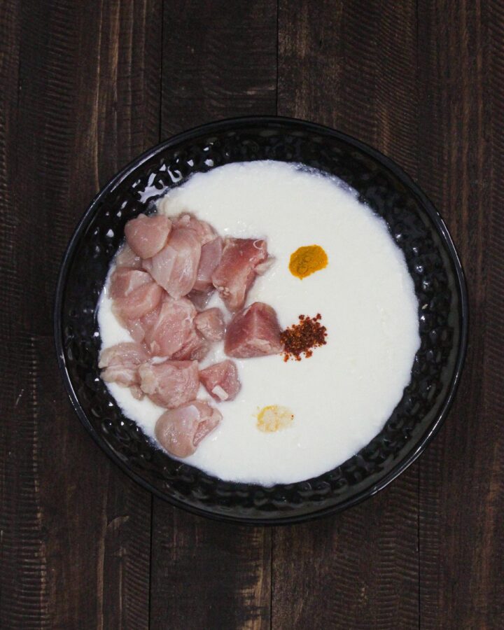 Simple Indian Chicken Curry - Cooking The Globe