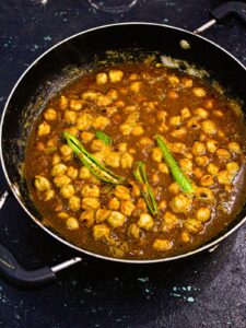 Spicy Punjabi Chole: Chickpea Curry - Cooking The Globe