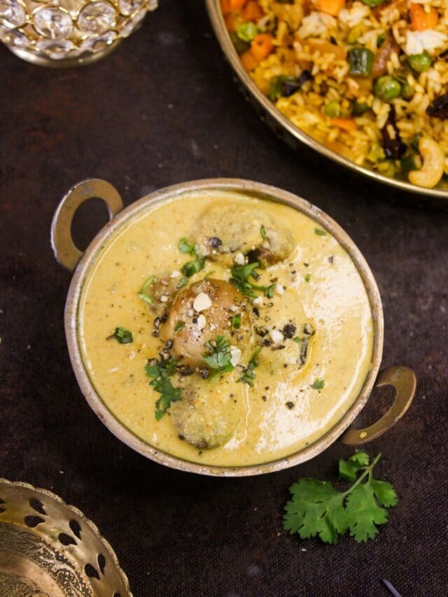 Dum Aloo Indian Potato Curry