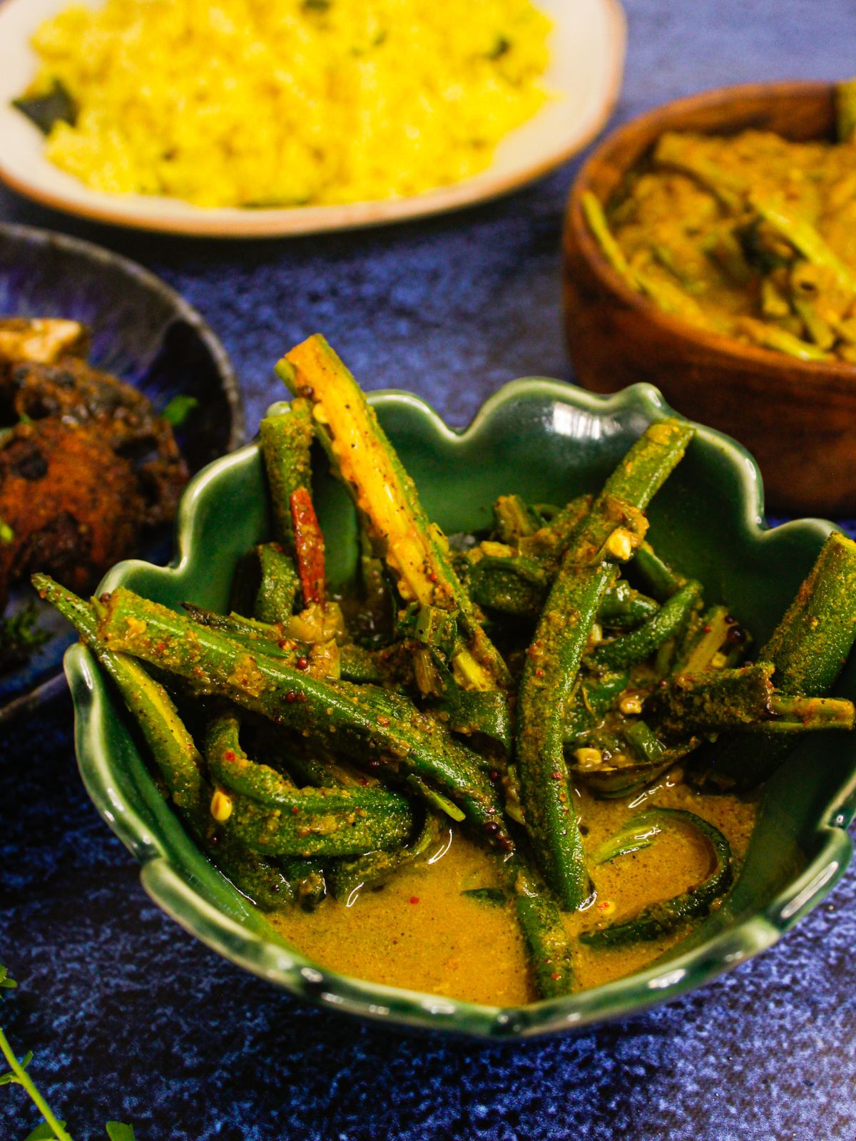 Bandakka Curry: Sri Lankan Okra Curry served with rotis