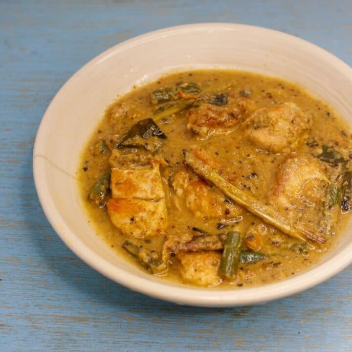 Spicy Chicken Vindaloo Recipe - Cooking The Globe