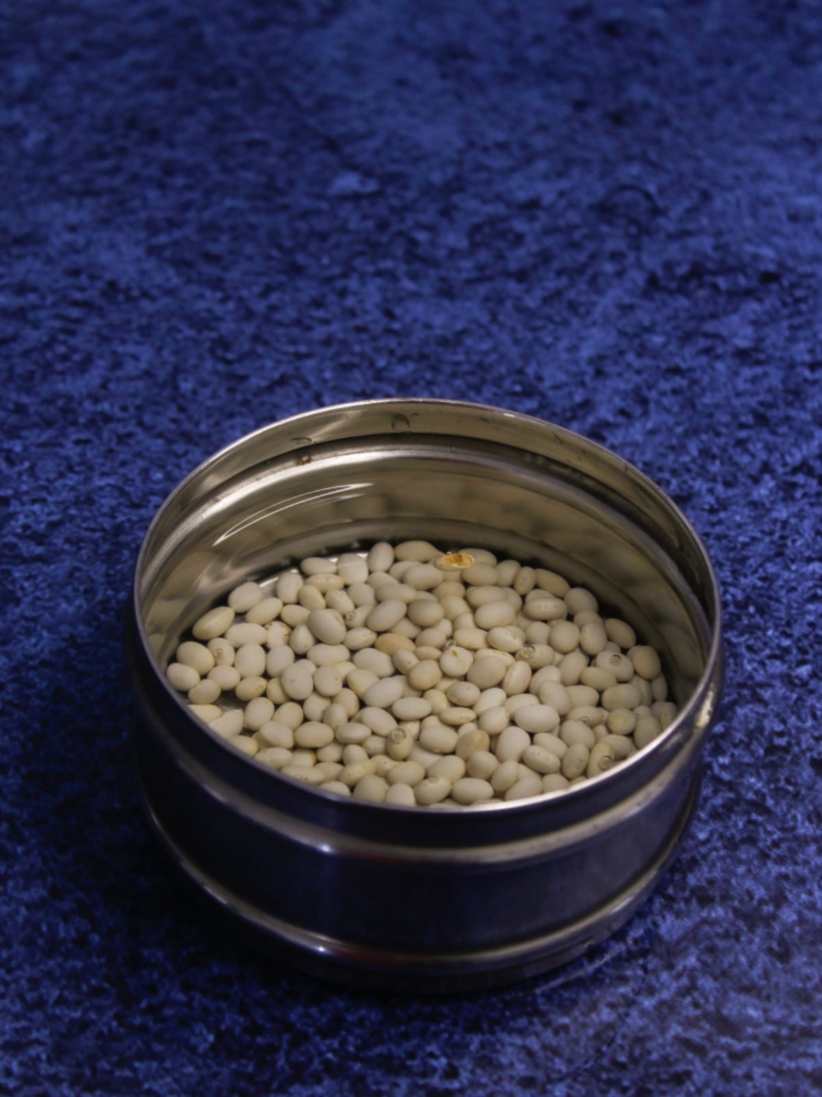 Black eyed peas in a container