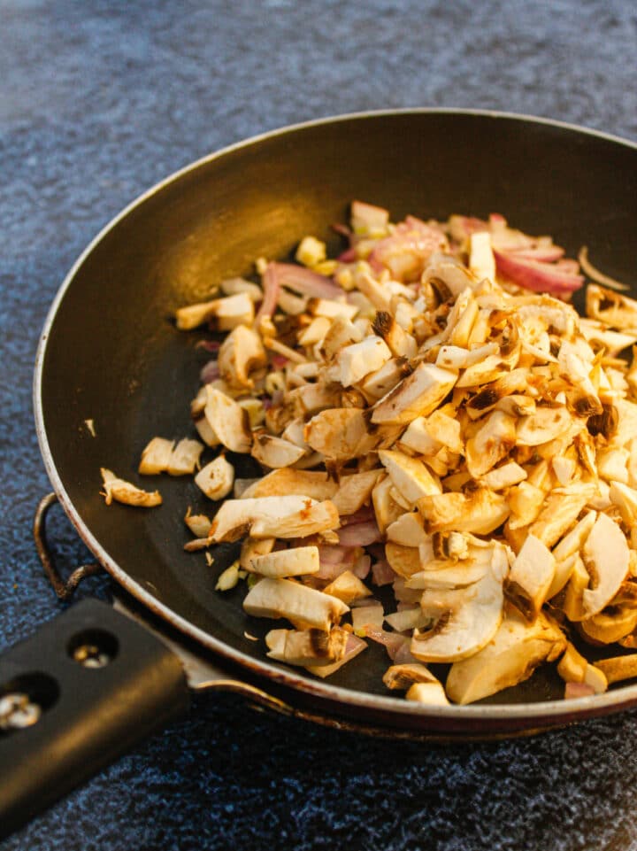 Chicken Breast With Creamy Mushroom Sauce Recipe