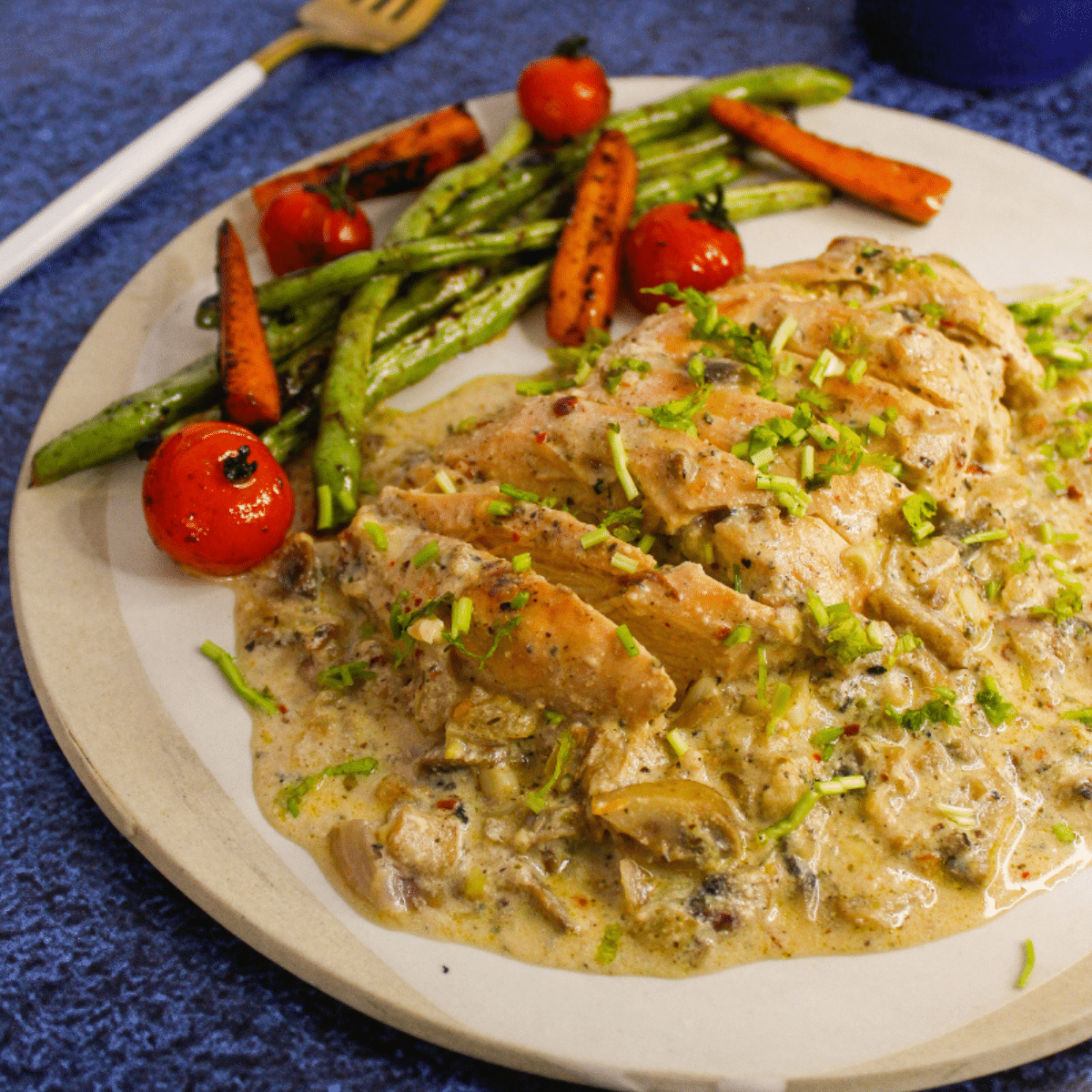Featured Img of Chicken Breast With Creamy Mushroom Sauce Recipe